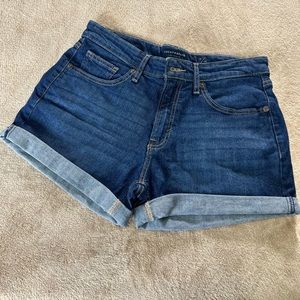 Lucky brand the roll up Shorts, lucky brand Los Angeles